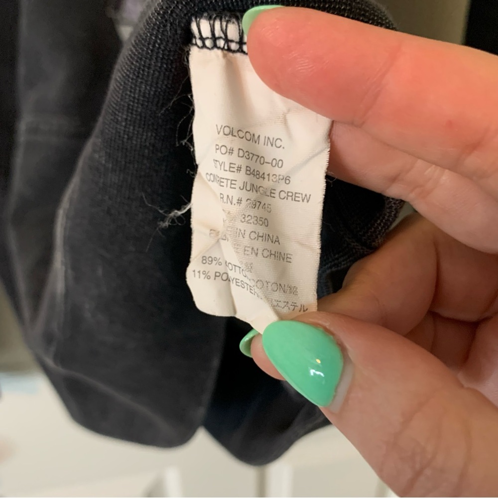 Volcom Heathered Grey Scoop Neck Sweatshirt, size M - Picture 4 of 6